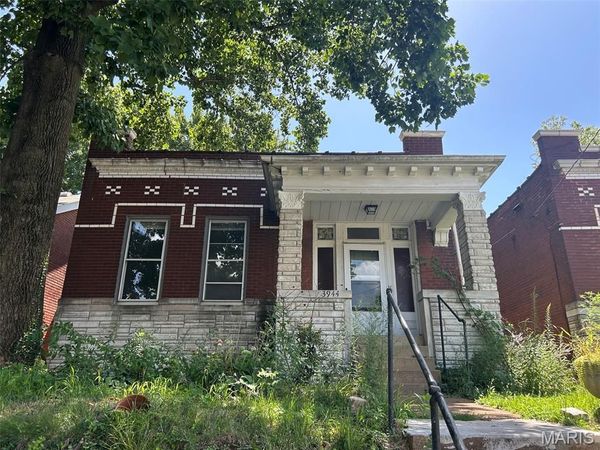 3944 Meramec Street , St Louis, MO 63116