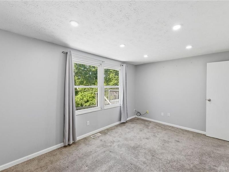 487 Brunswick Drive, Forest Park, OH 45240 Photo 21