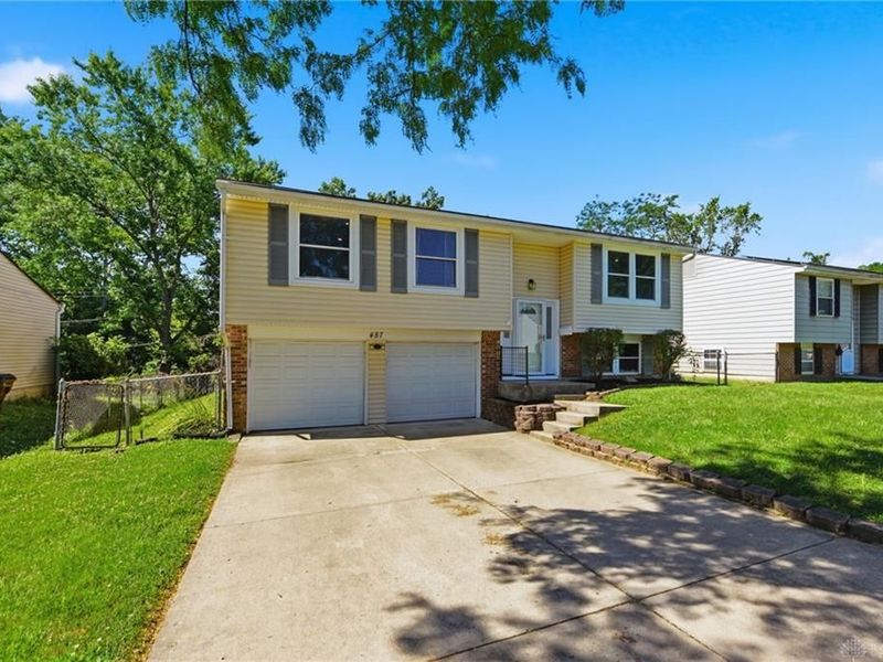 487 Brunswick Drive, Forest Park, OH 45240 Photo 3