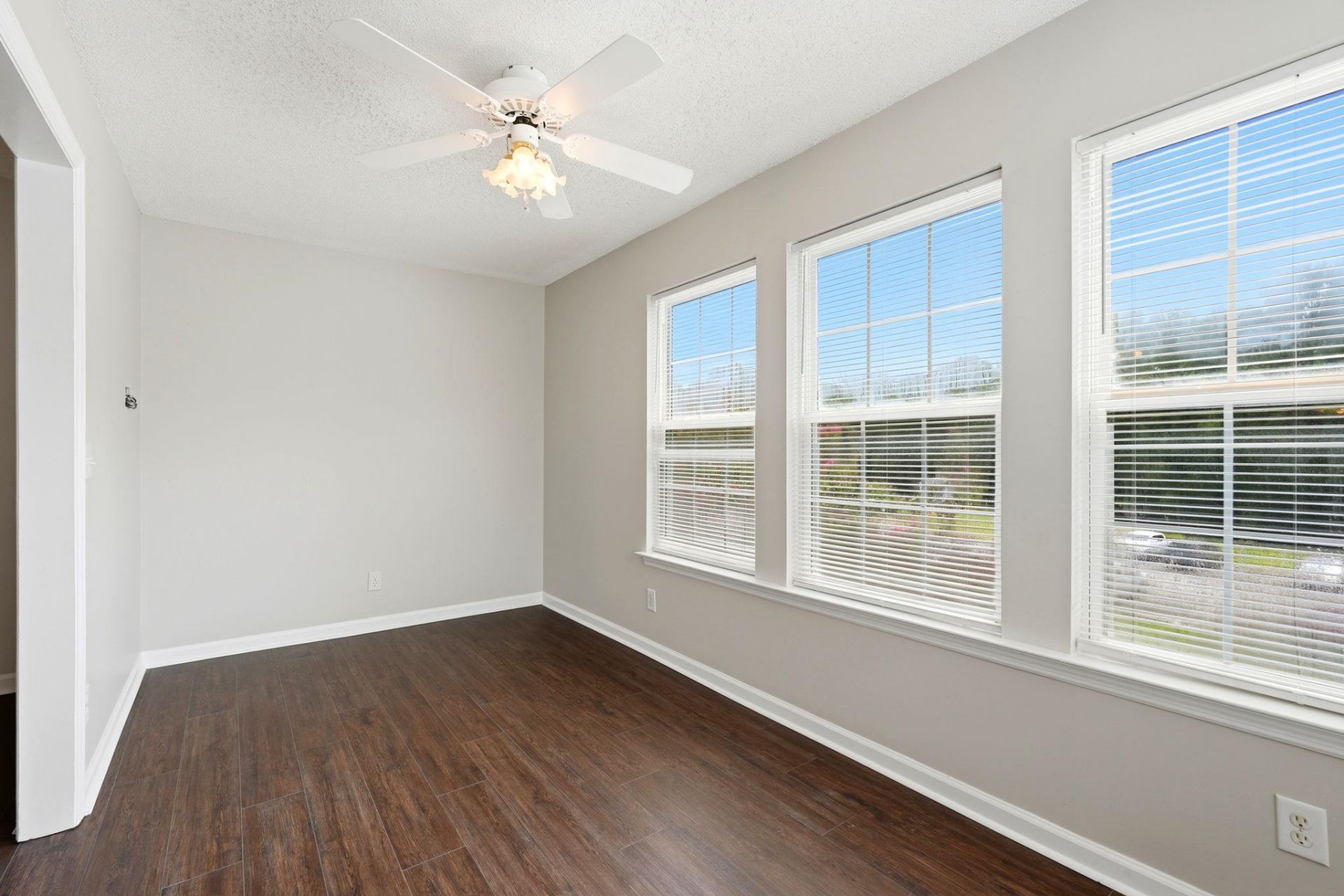 8658 Southbridge Dr.  Photo 10