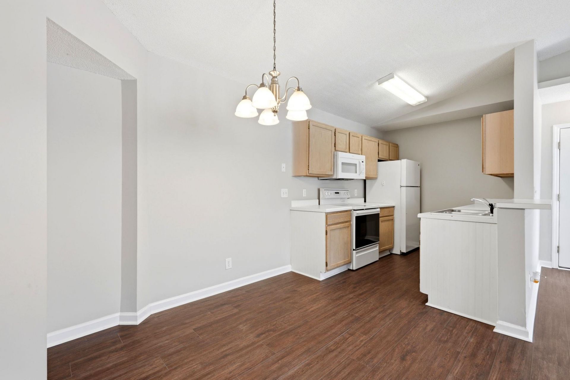8658 Southbridge Dr.  Photo 11
