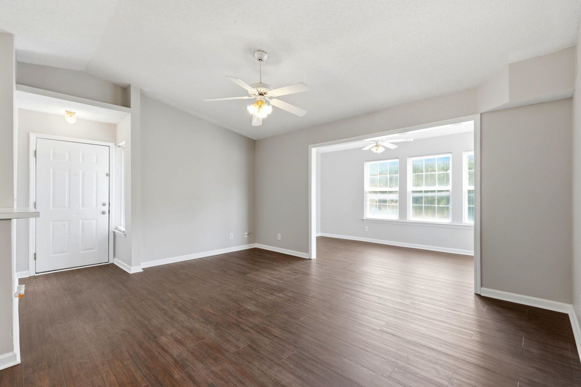 8658 Southbridge Dr.  Photo 4