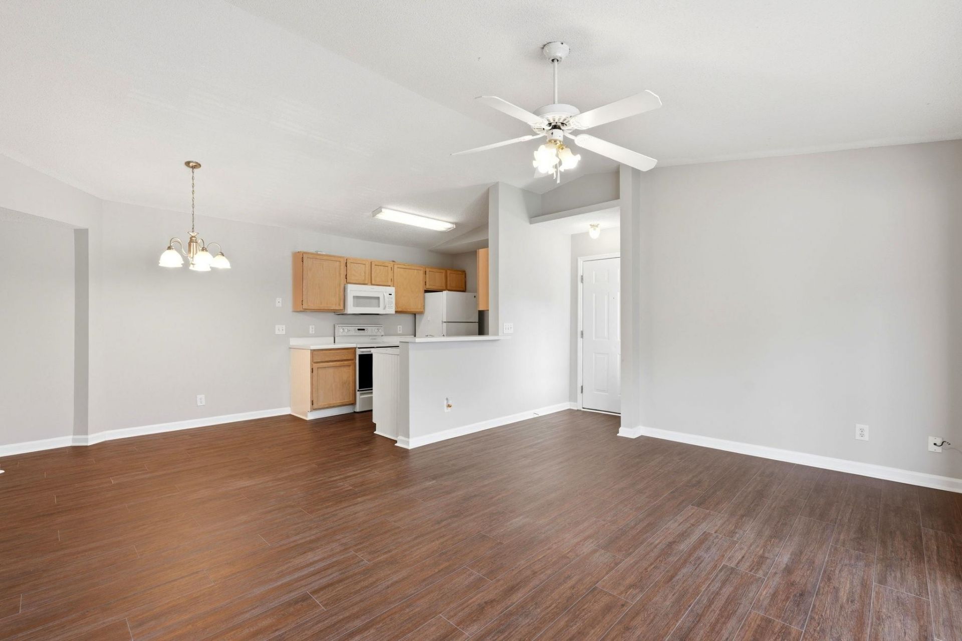 8658 Southbridge Dr.  Photo 6