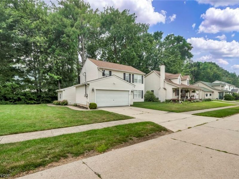 6472 Monroe Lane , North Ridgeville, OH 44039 Photo 2