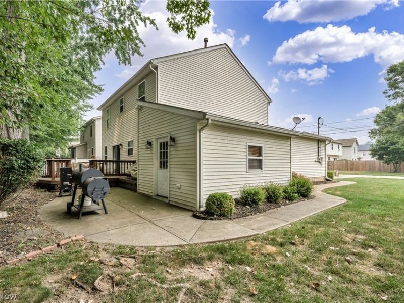 6472 Monroe Lane , North Ridgeville, OH 44039 Photo 4