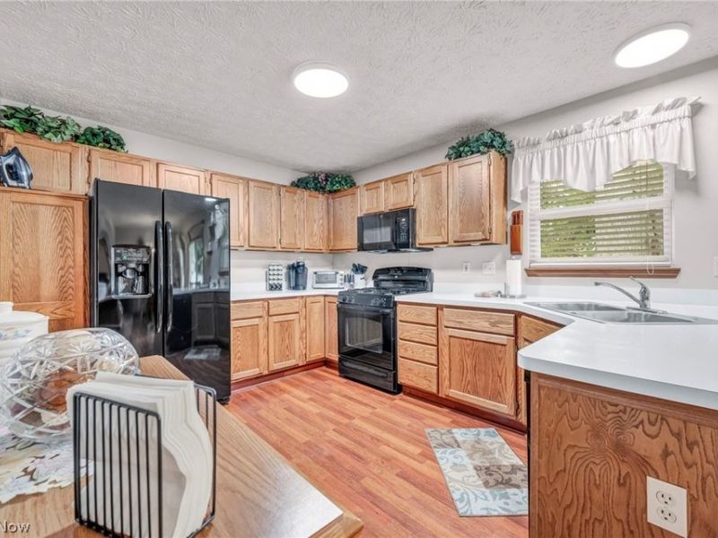 6472 Monroe Lane , North Ridgeville, OH 44039 Photo 7