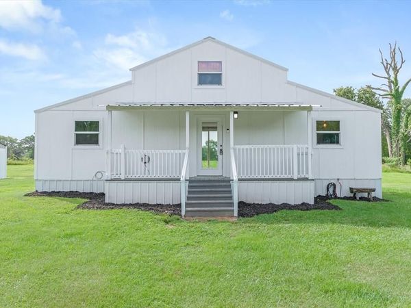 1083 VZ County Road 1319 , Grand Saline, TX 75140