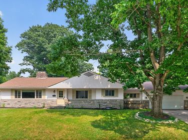 287 Frontenac Place , Worthington, OH 43085