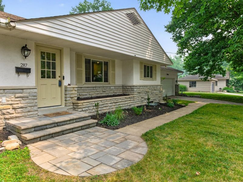 287 Frontenac Place , Worthington, OH 43085 Photo 3