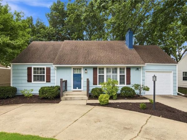 3705 W 71st Street, Prairie Village, KS 66208