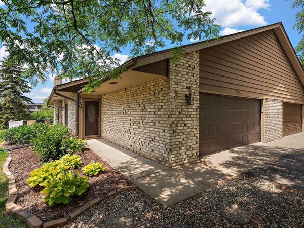 7051 Robinwood Trail, Woodbury, MN 55125