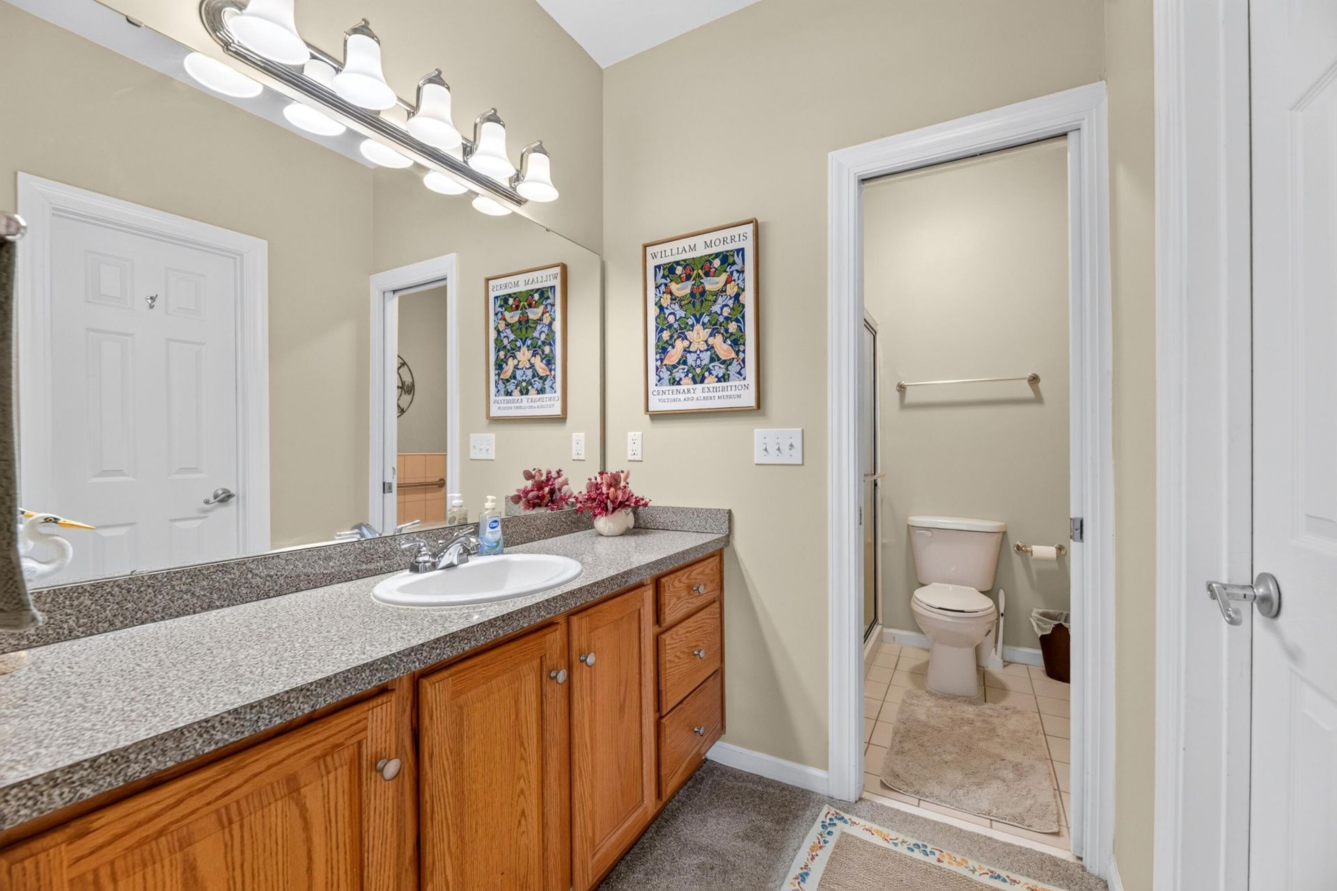 403 Ballard Lane Photo 29