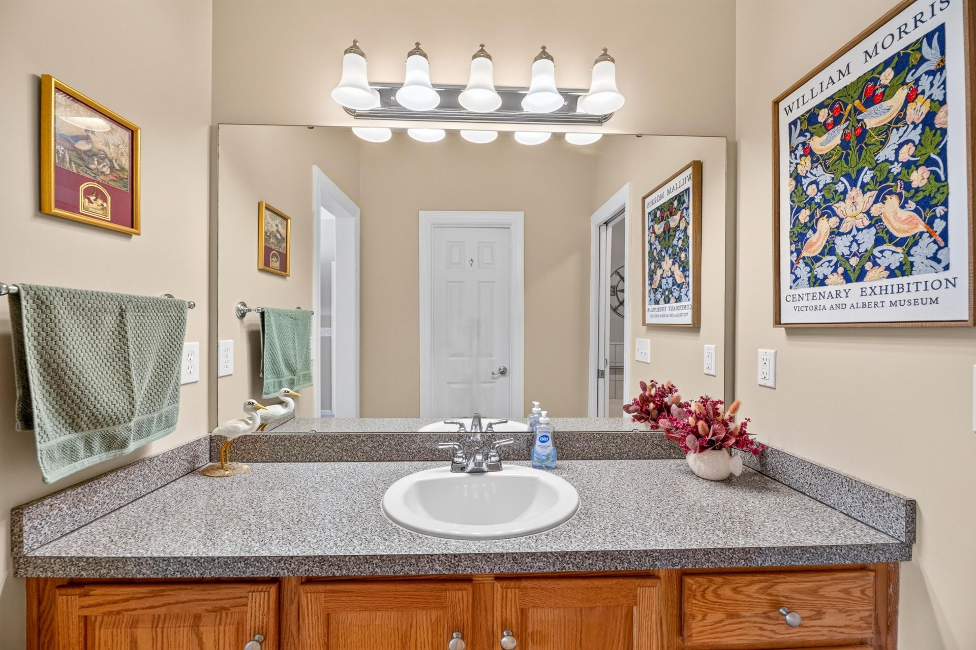 403 Ballard Lane Photo 30