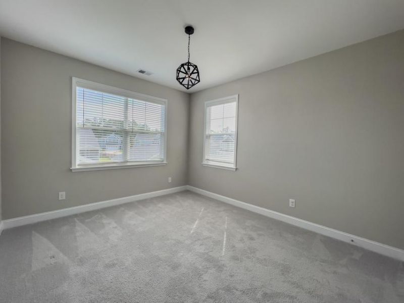 163 Yorkshire Drive Photo 17