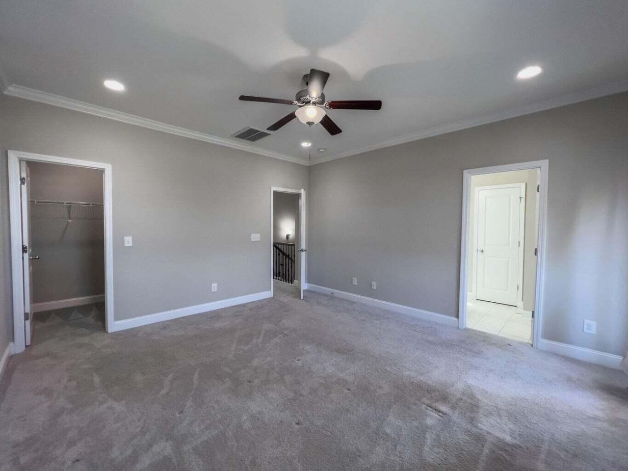 163 Yorkshire Drive Photo 19