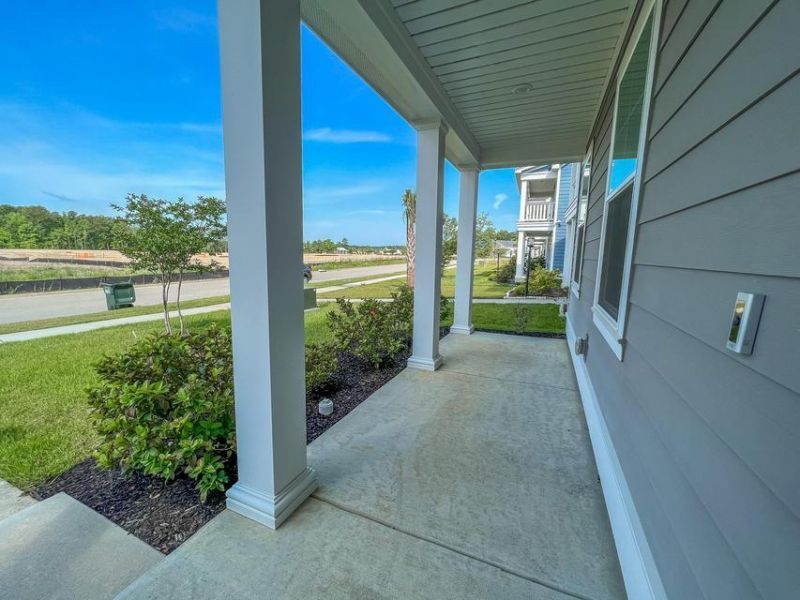 163 Yorkshire Drive Photo 26