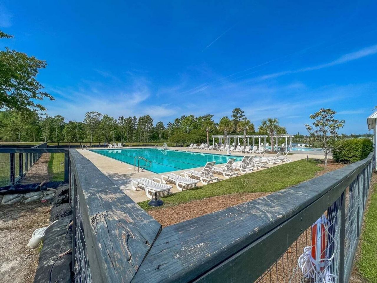 163 Yorkshire Drive Photo 31