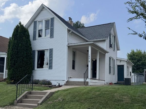 1841 Spring Street , Quincy, IL 62301