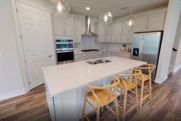 525 Oakleaf Chase Circle  photo 4