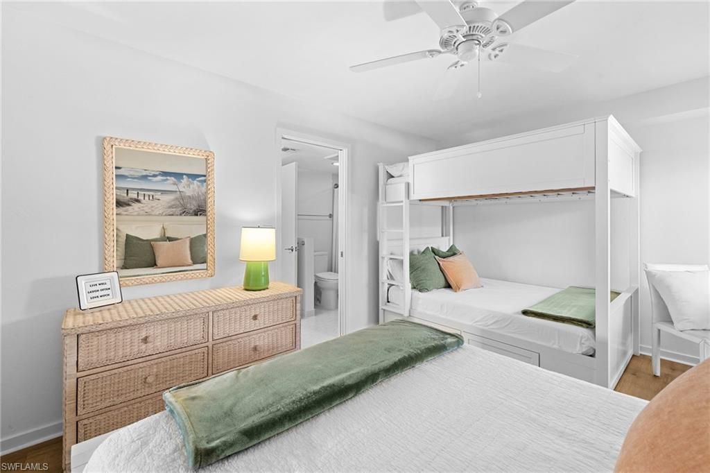 6710 Pelican Bay Blvd , Unit 422, Naples, FL 34108 Photo