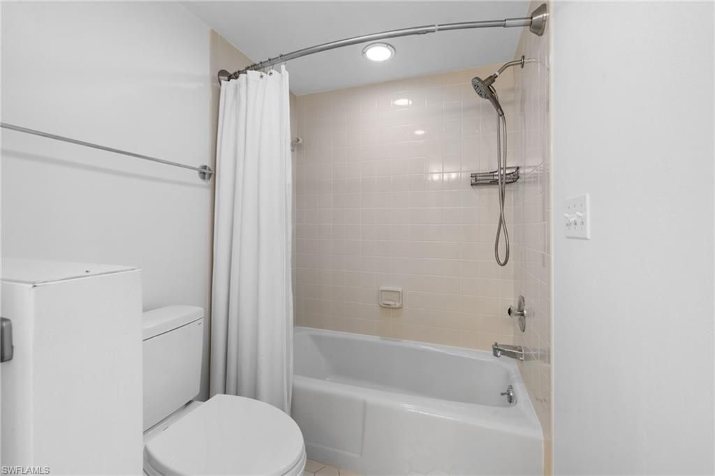 6710 Pelican Bay Blvd , Unit 422, Naples, FL 34108 Photo