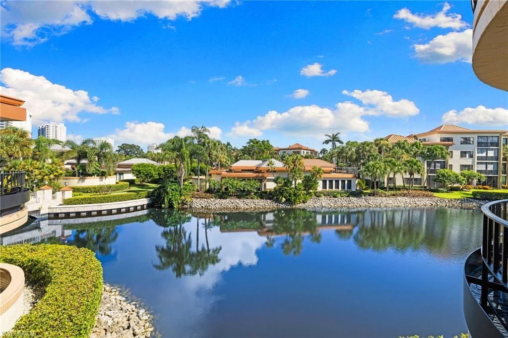 6710 Pelican Bay Blvd , Unit 422, Naples, FL 34108 Photo