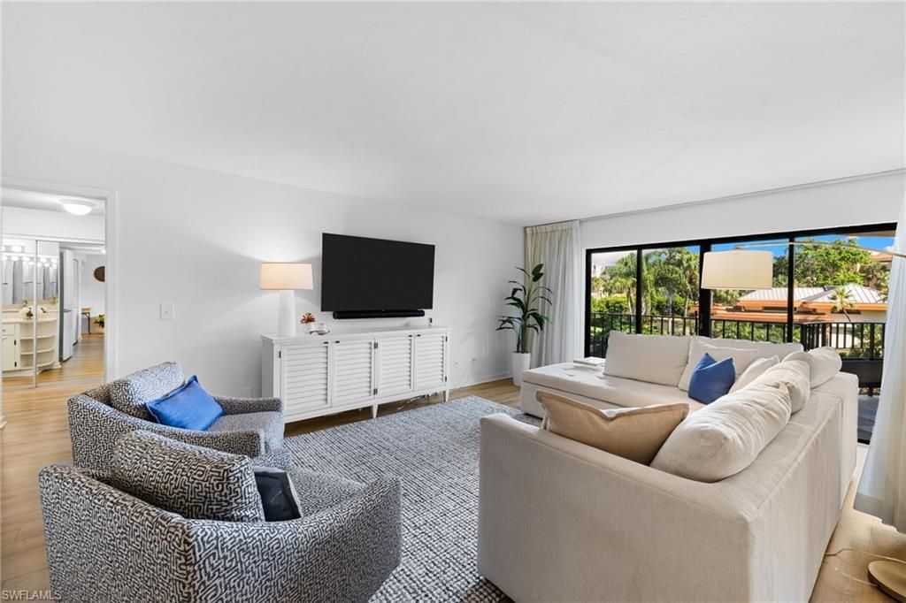 6710 Pelican Bay Blvd, Unit 422, Naples, FL 34108 Photo