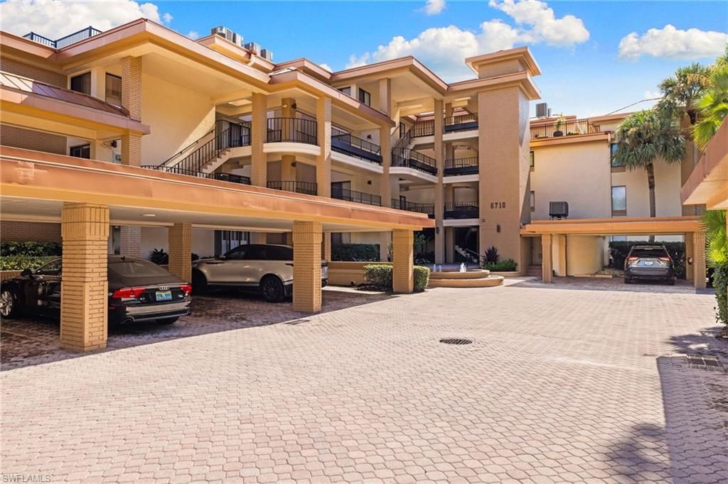 6710 Pelican Bay Blvd , Unit 422, Naples, FL 34108 Photo