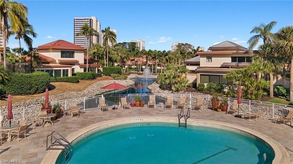 6710 Pelican Bay Blvd , Unit 422, Naples, FL 34108 Photo
