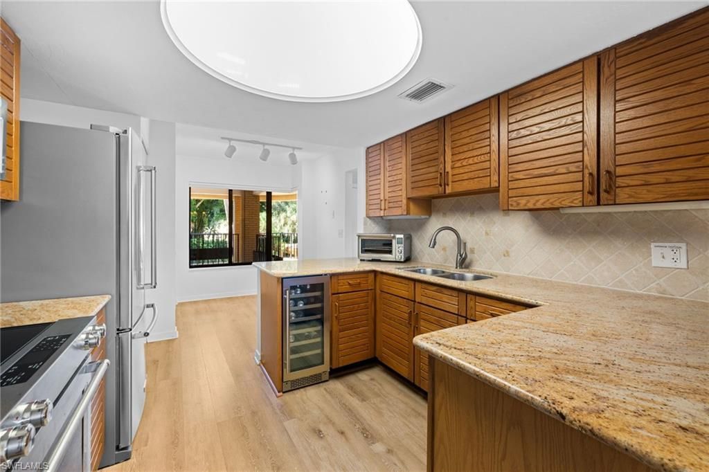6710 Pelican Bay Blvd , Unit 422, Naples, FL 34108 Photo