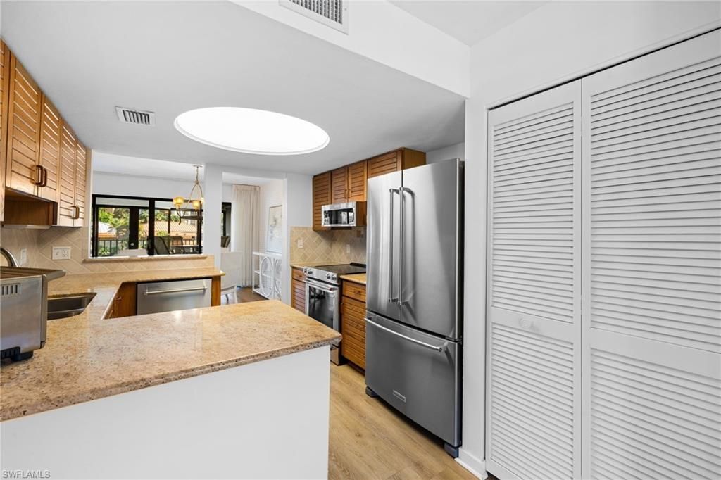 6710 Pelican Bay Blvd , Unit 422, Naples, FL 34108 Photo