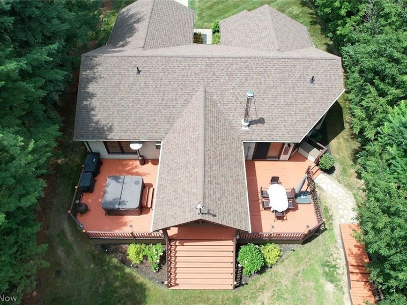 1091 Evening Star Drive, Roaming Shores, OH 44085 Photo 3