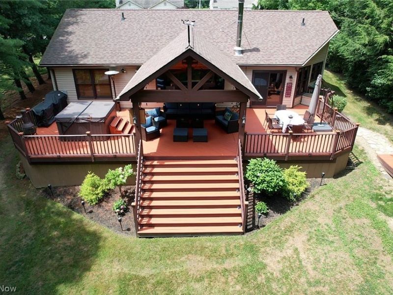1091 Evening Star Drive, Roaming Shores, OH 44085 Photo 4