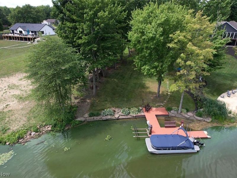 1091 Evening Star Drive, Roaming Shores, OH 44085 Photo 6
