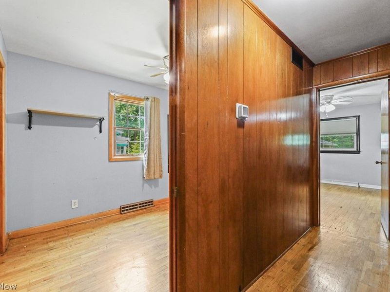 306 E Beech Street, Alliance, OH 44601 Photo 13