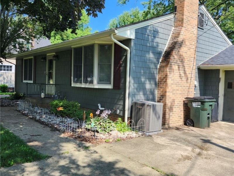 306 E Beech Street , Alliance, OH 44601 Photo 2