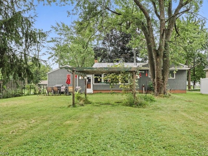306 E Beech Street, Alliance, OH 44601 Photo 3