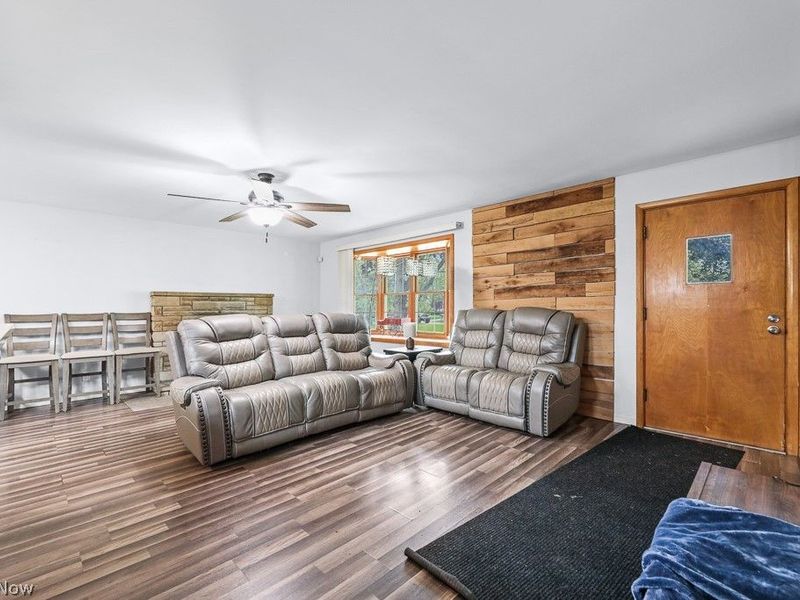 306 E Beech Street, Alliance, OH 44601 Photo 4