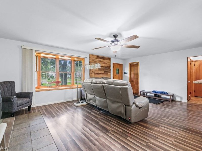 306 E Beech Street, Alliance, OH 44601 Photo 5