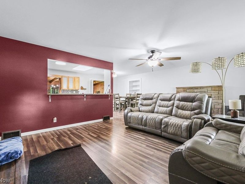 306 E Beech Street, Alliance, OH 44601 Photo 5
