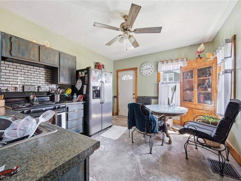 11275 Orrville Street NW, Massillon, OH 44647 Photo 4