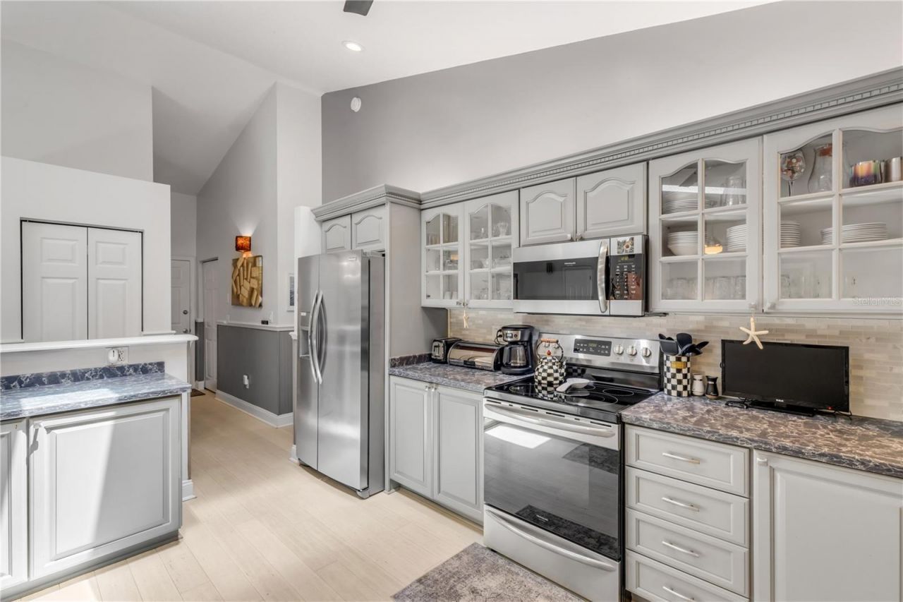 815 E 7th Avenue, New Smyrna Beach, FL 32169 Photo