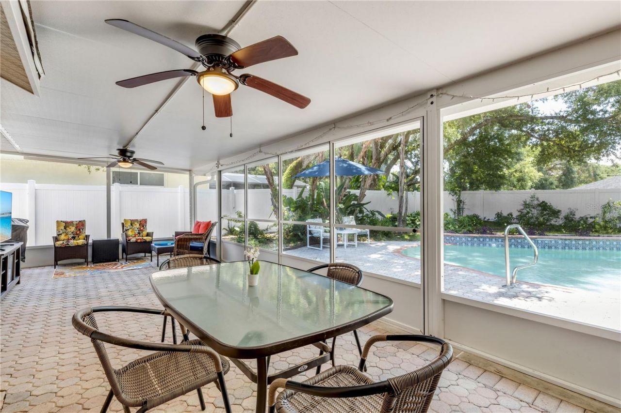 815 E 7th Avenue, New Smyrna Beach, FL 32169 Photo