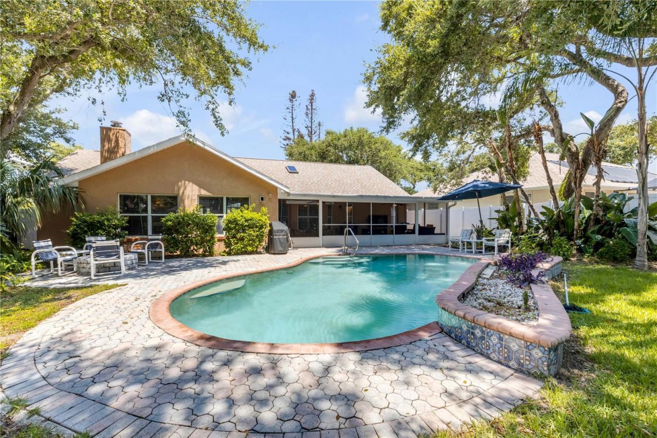 815 E 7th Avenue, New Smyrna Beach, FL 32169 Photo