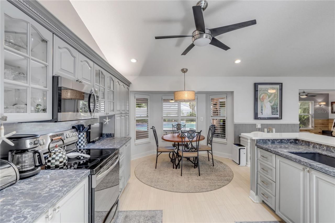 815 E 7th Avenue, New Smyrna Beach, FL 32169 Photo