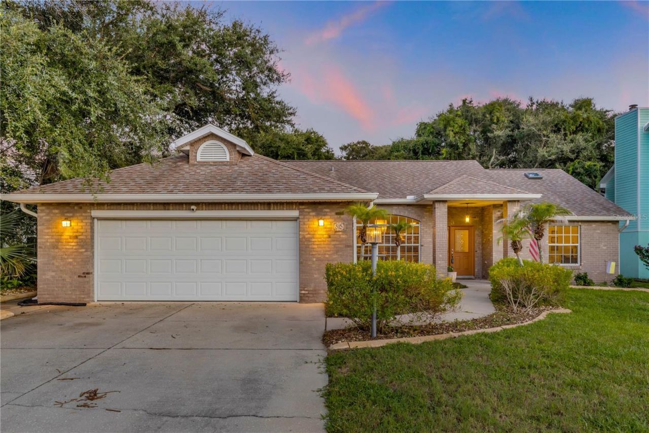 815 E 7th Avenue, New Smyrna Beach, FL 32169 Photo
