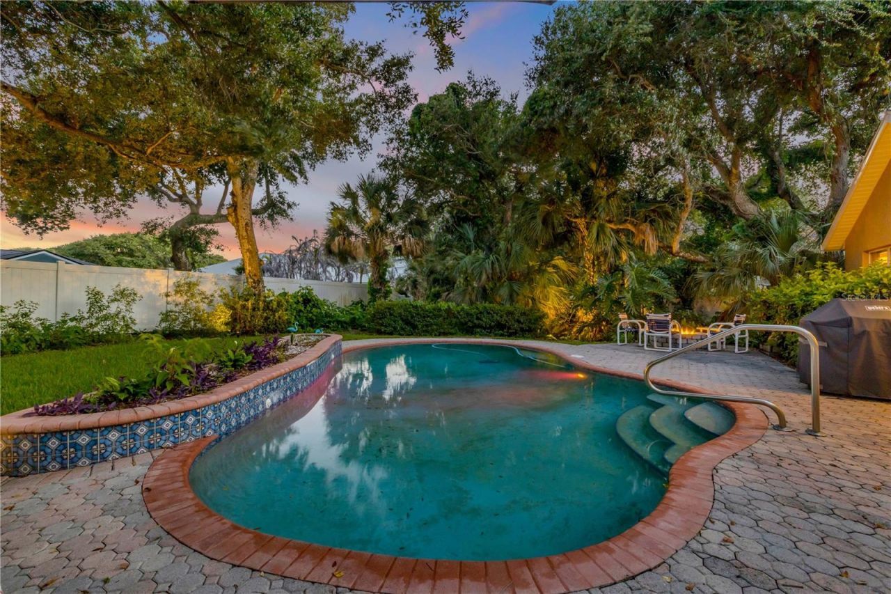 815 E 7th Avenue, New Smyrna Beach, FL 32169 Photo