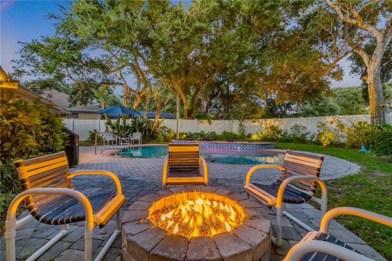 815 E 7th Avenue, New Smyrna Beach, FL 32169 Photo