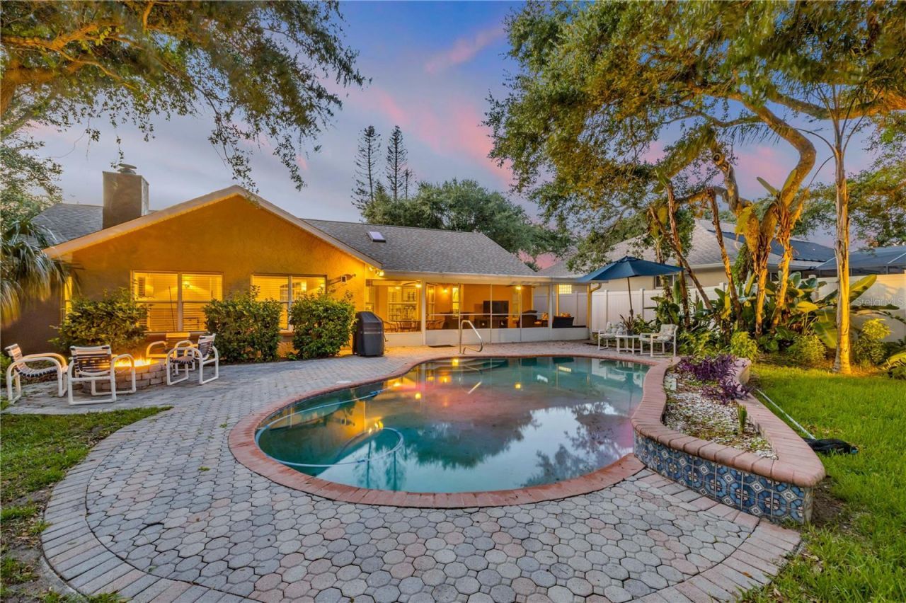 815 E 7th Avenue, New Smyrna Beach, FL 32169 Photo