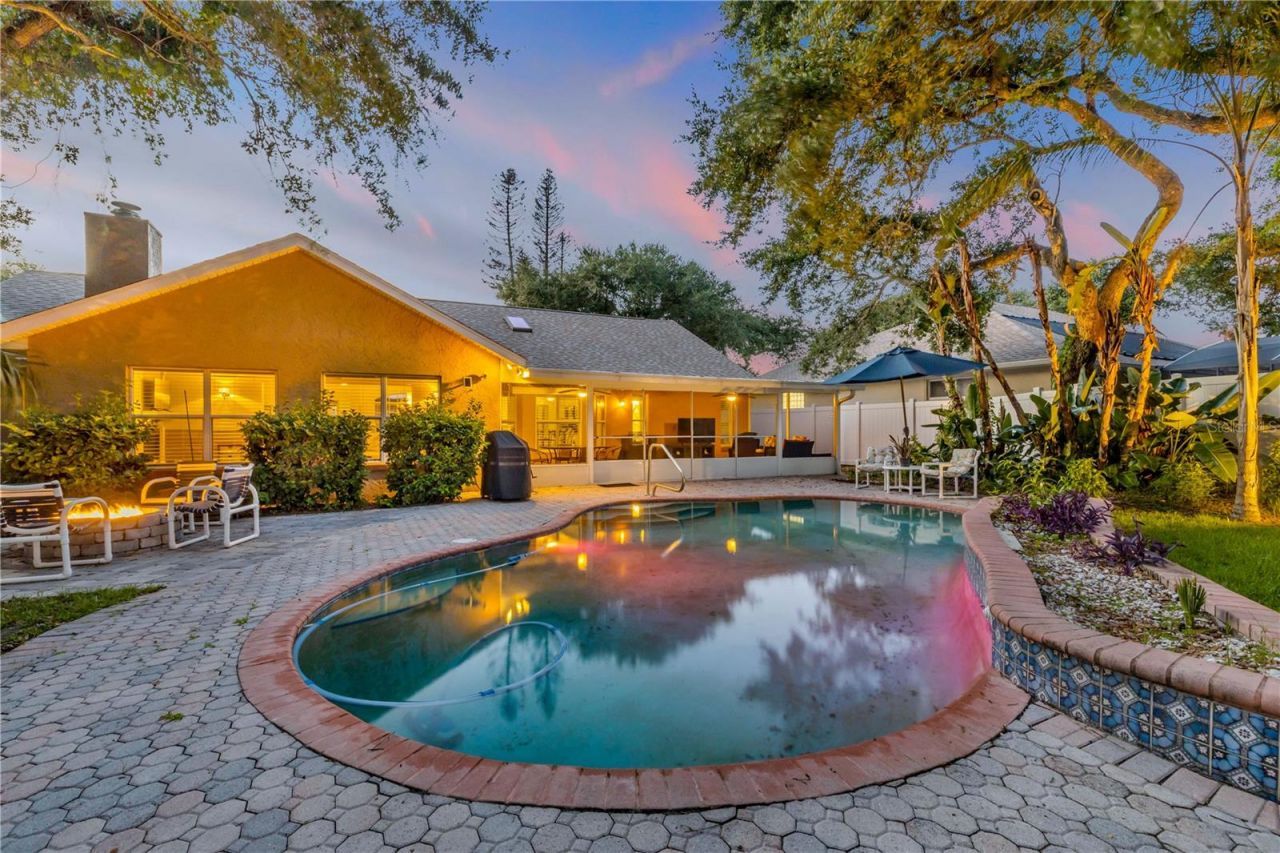815 E 7th Avenue, New Smyrna Beach, FL 32169 Photo